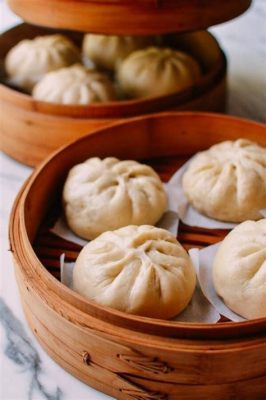  루양 육팔 Baozi: 매콤한 고기와 부드러운 반죽의 조화는 마법같은 맛을 선사할까요?